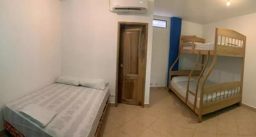 Retkeilymaja Hostal Yaku Montañita