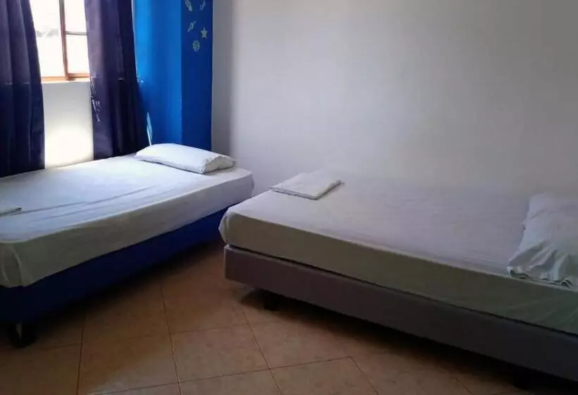 Retkeilymaja Hostal Yaku Montañita