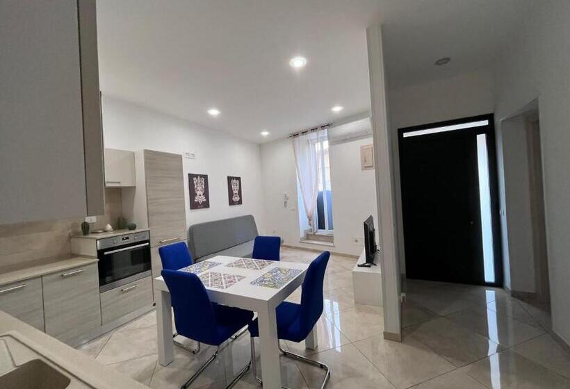 ベッドアンドブレックファースト Esse House S Noto