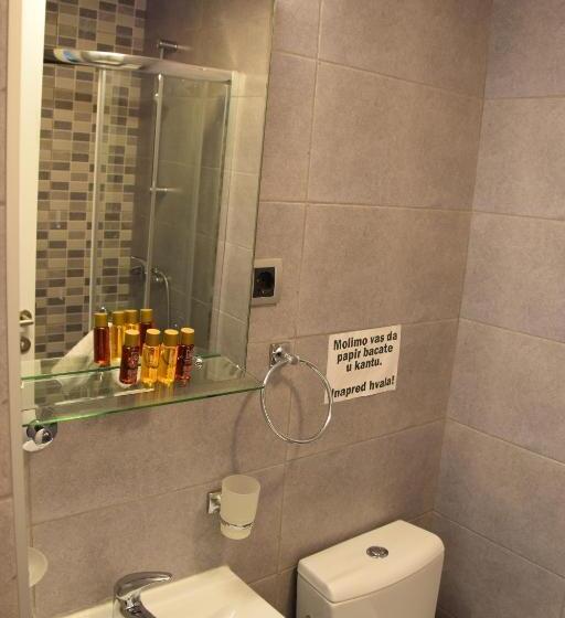 تختخواب و صبحانه Sms Studios