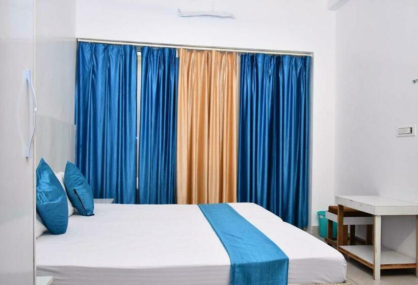 Hotel Aradhana Palace