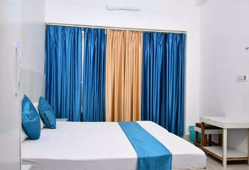 ホテル Aradhana Palace