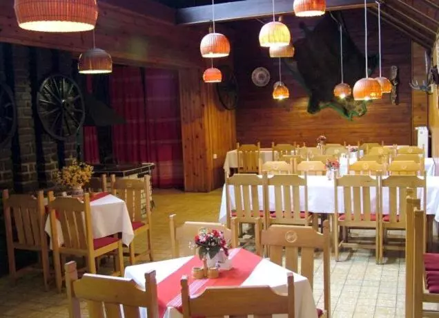 هتل Bungalovy Tatranec