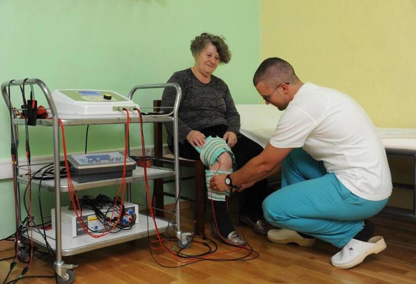 هتل Clinic For Rehabilitation Vujan