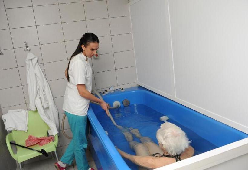 هتل Clinic For Rehabilitation Vujan