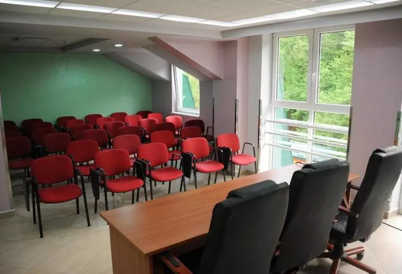 هتل Clinic For Rehabilitation Vujan