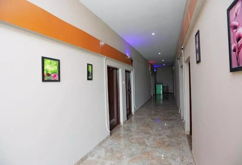 Hotelli Oyo 40061 King Palace
