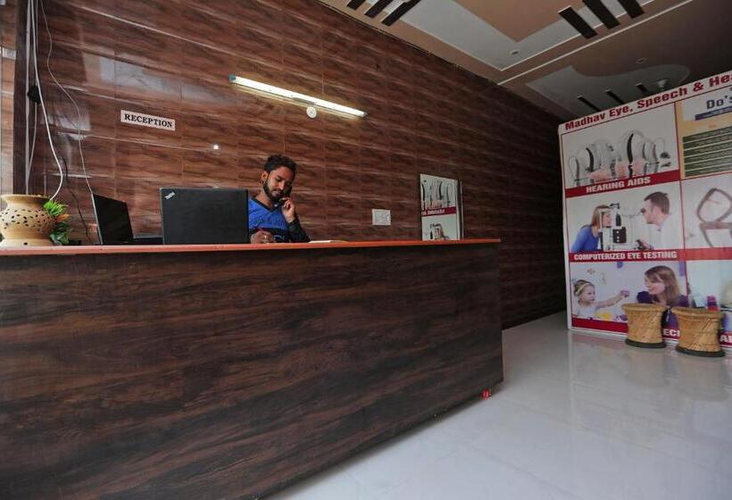 בית מלון כפרי Oyo 40061 King Palace