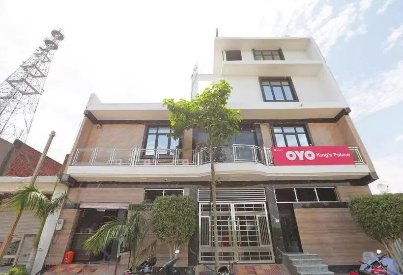 Hotelli Oyo 40061 King Palace