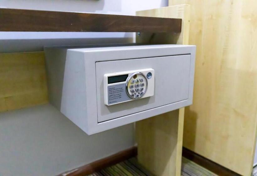 Отель Safeer Almisk