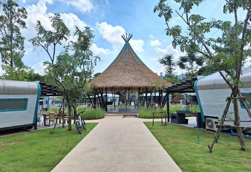 호텔 The Rabbit Home