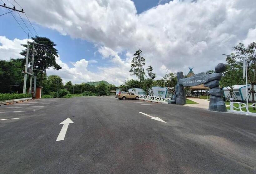 호텔 The Rabbit Home