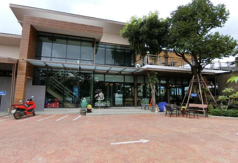 호텔 The Rabbit Home