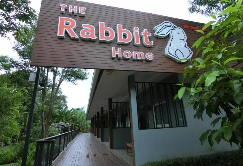 ホテル The Rabbit Home