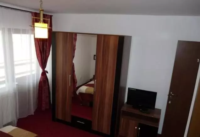 ペンション Casa De Vacanta Marjacu
