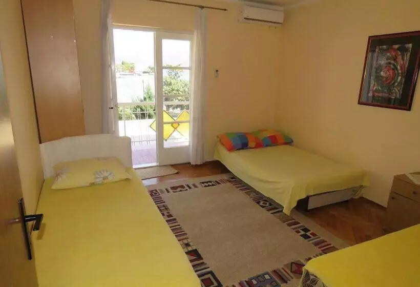 پانسیون Rooms Beba