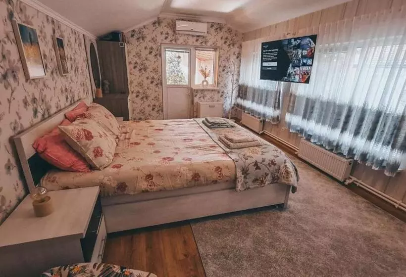 پانسیون White Valley Entire Guest House Next To Forest