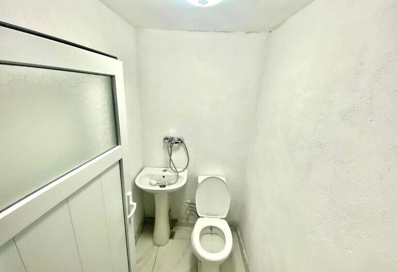 هتل Hamam Hostel 1469