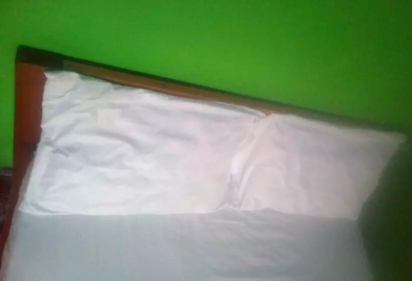 هتل Silk Guest House
