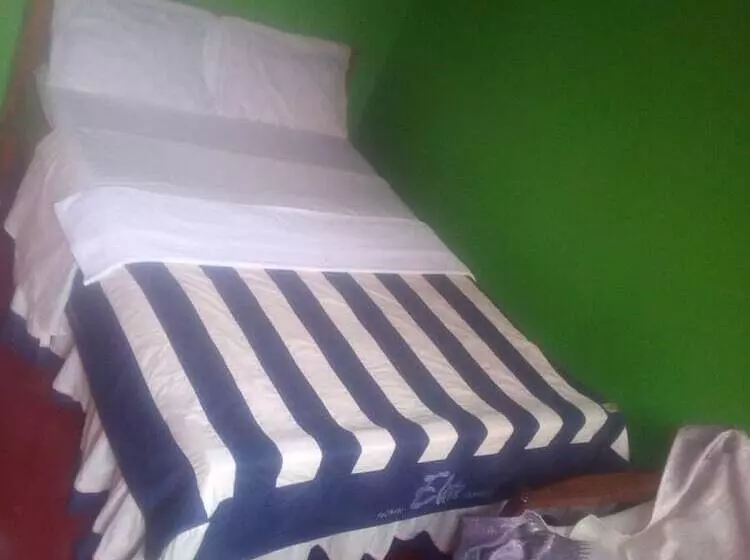 هتل Silk Guest House