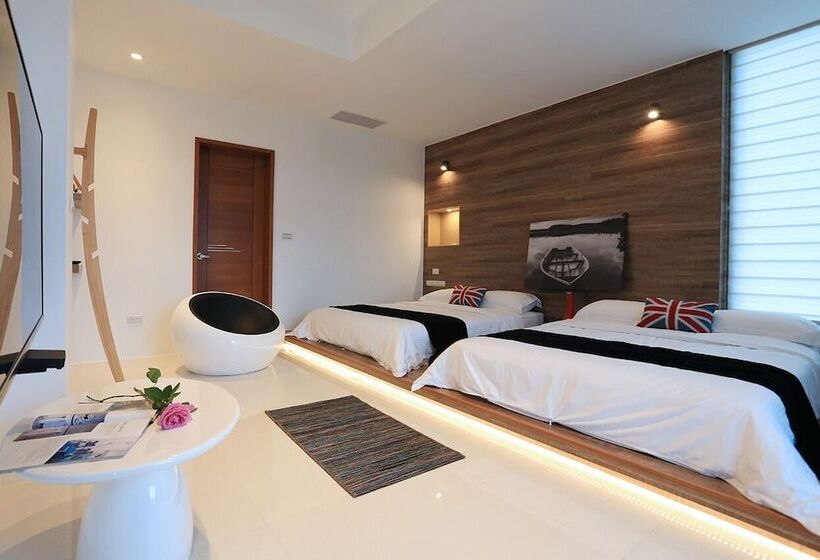 هتل Sixteen Kan B&b