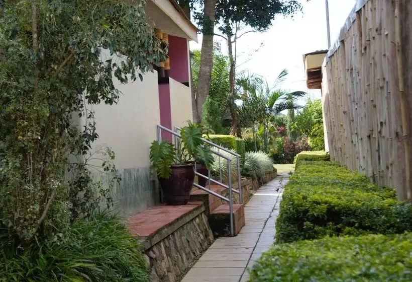 Garden Courts Hotel Masaka