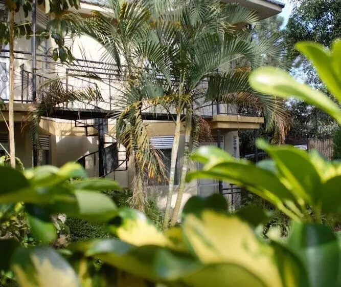 Garden Courts Hotel Masaka