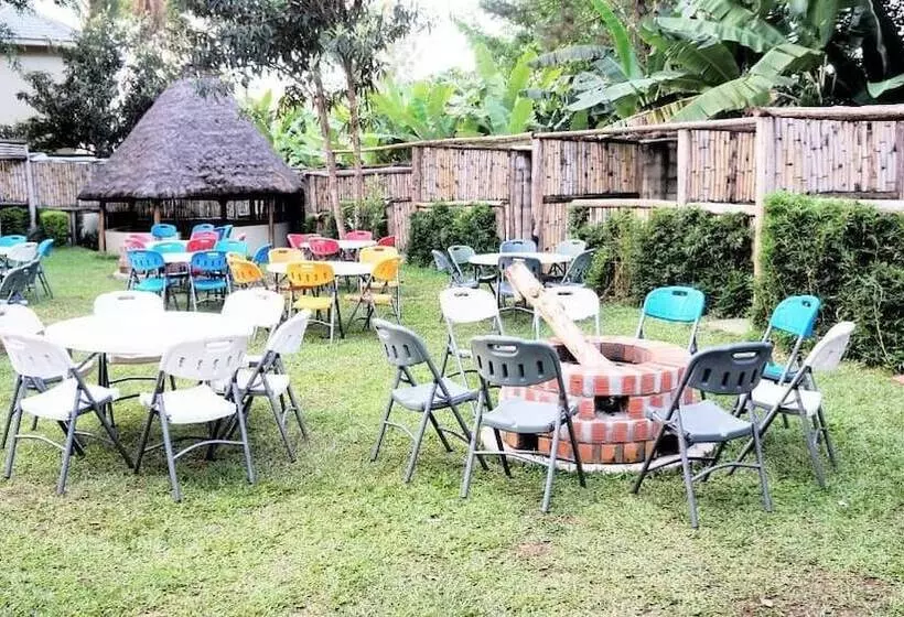 Garden Courts Hotel Masaka