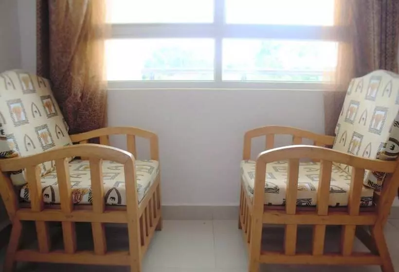 Garden Courts Hotel Masaka