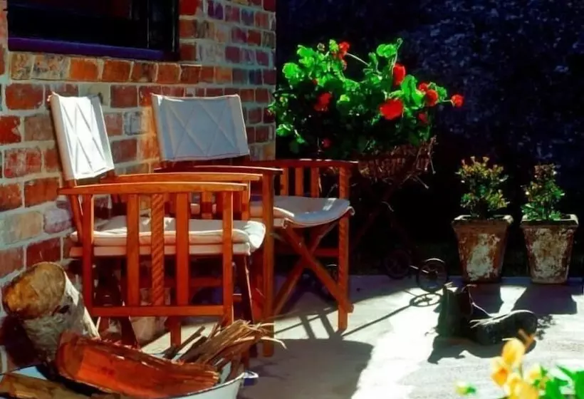 Hotelli Cedar Creek Cottages