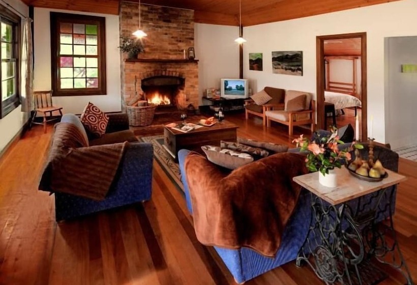 酒店 Cedar Creek Cottages