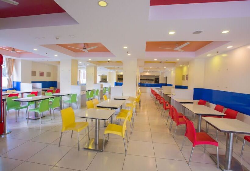 בית מלון כפרי Ganpat Grand, Palani