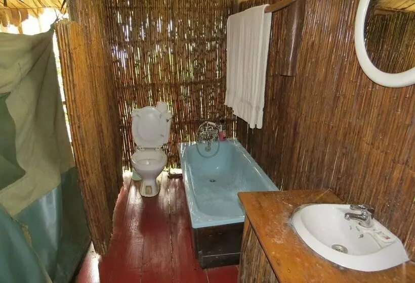 هتل Lake Kitandara Camp