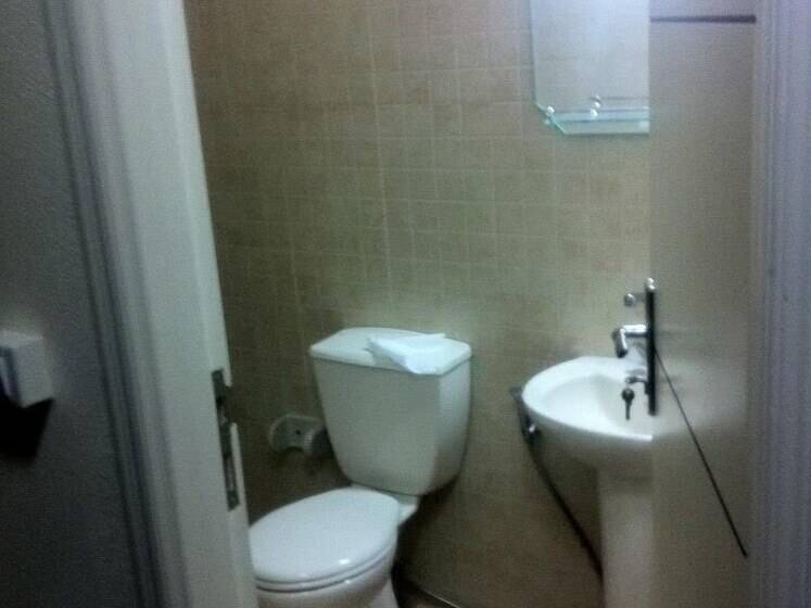 هتل Majesty Villa Dorms