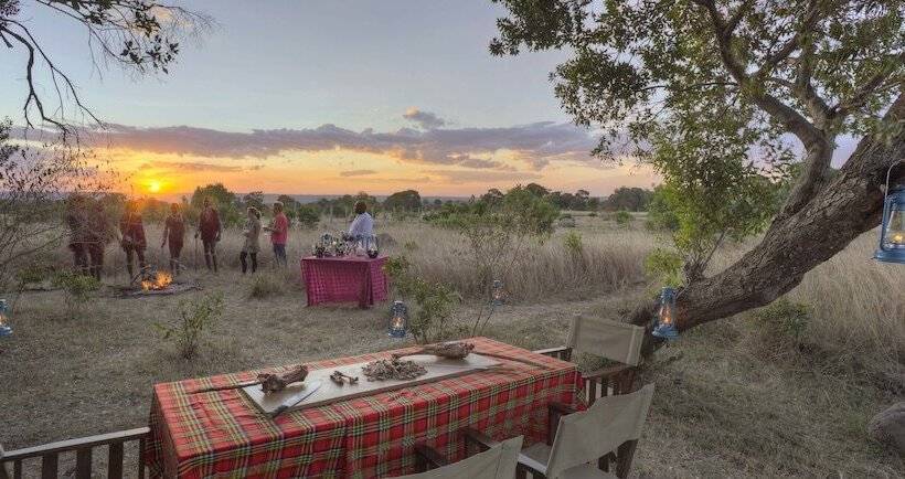 هتل Naserian Mara Camp