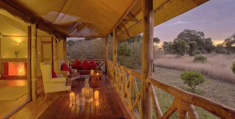 هتل Naserian Mara Camp