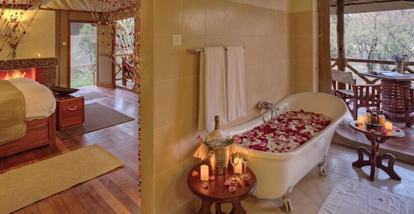 هتل Naserian Mara Camp