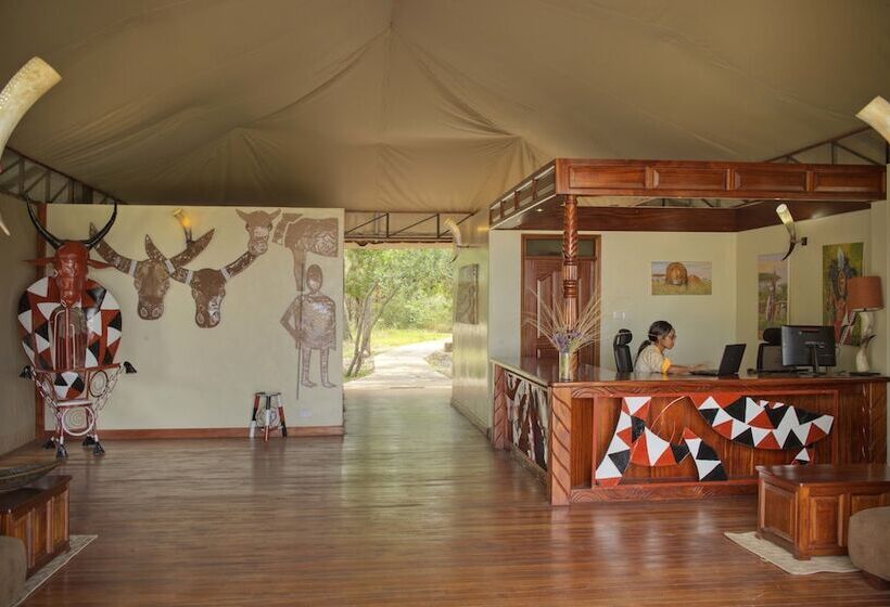 هتل Naserian Mara Camp