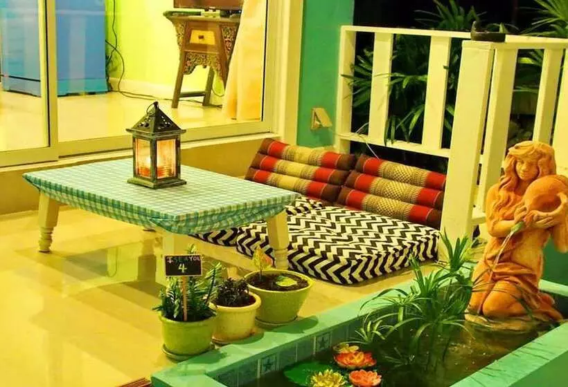 Hotelli Baan Sai Thong