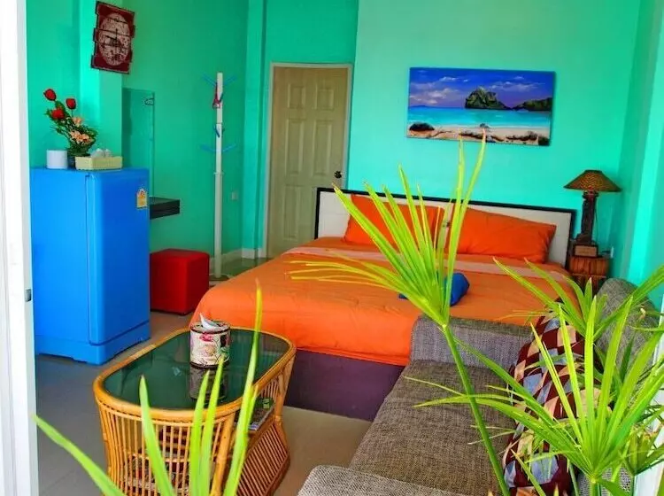 Hotelli Baan Sai Thong