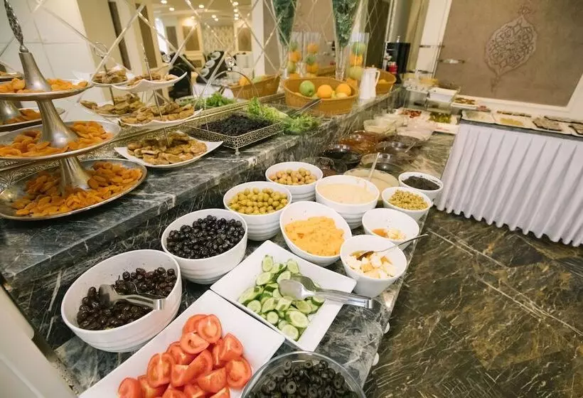 ホテル Burgaz İzer