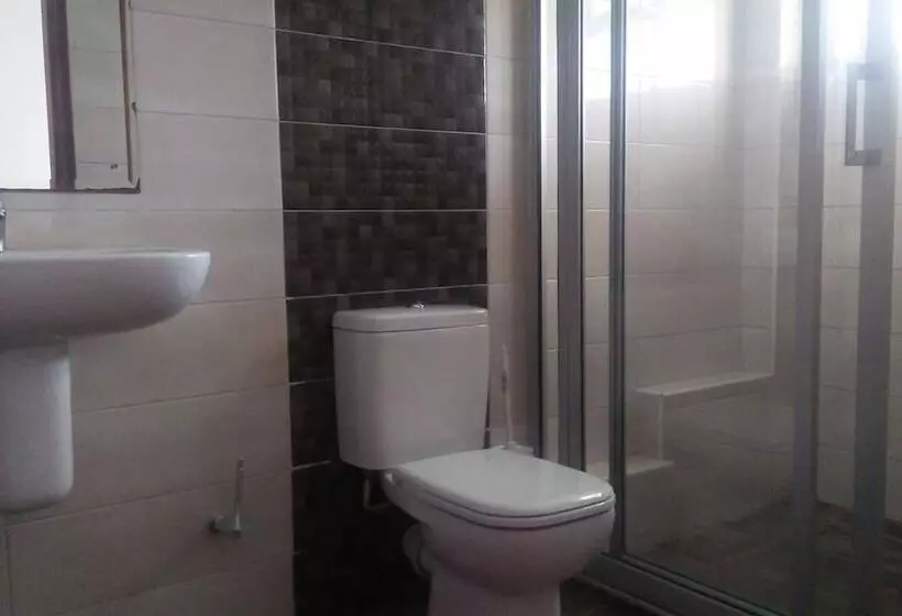 هتل Esao Airport Suites