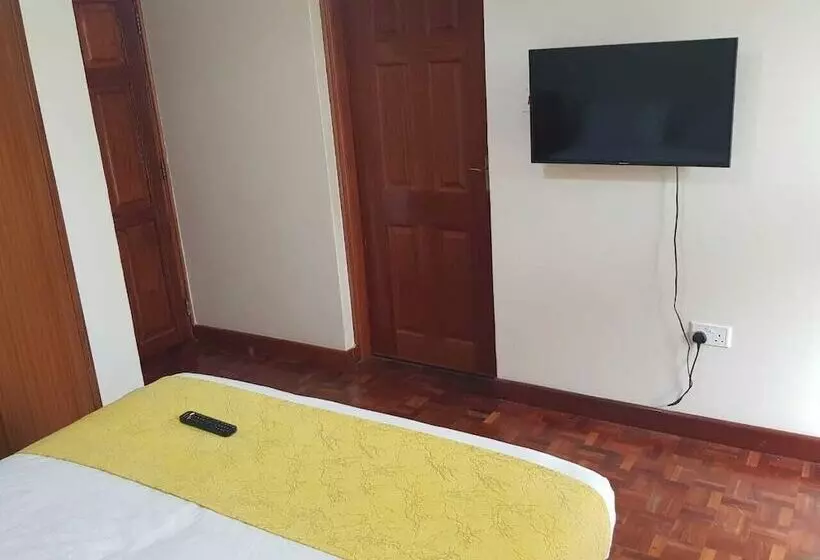 هتل Esao Airport Suites