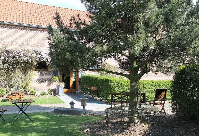 Hotelli Ferme De Montecouvez