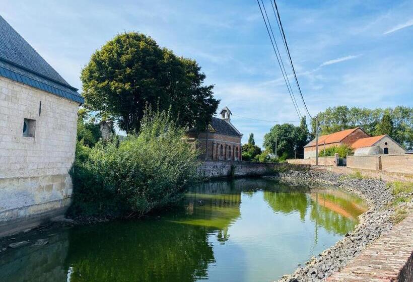 فندق Ferme De Montecouvez