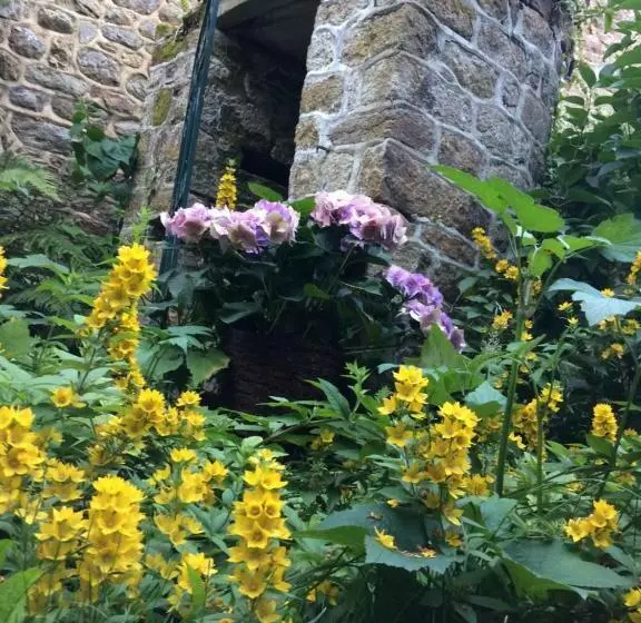 Hotelli Logis De La Filanderie