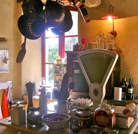 Hotelli Logis De La Filanderie