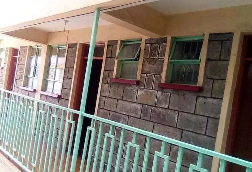 هتل Premier Lodge