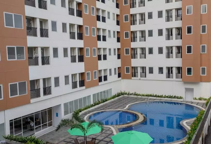 Urban Hotel Serpong