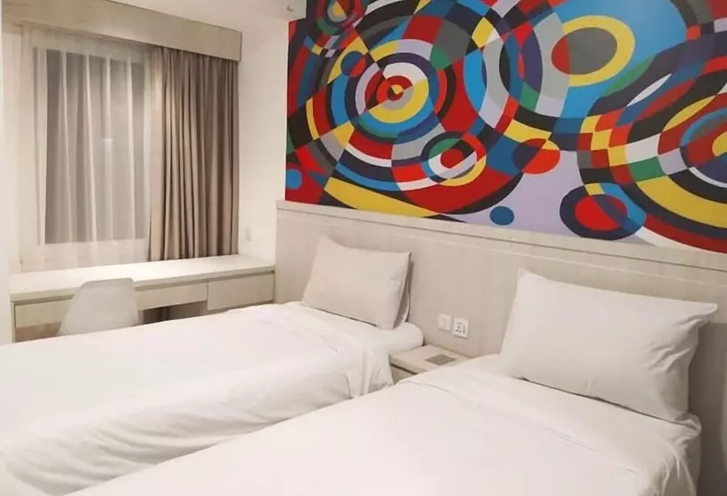 Urban Hotel Serpong